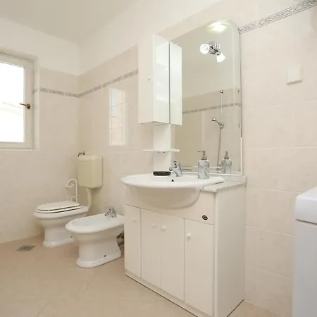 Sea View With Private Parking Place Apartment