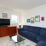 Sea View With Private Parking Place Appartement *