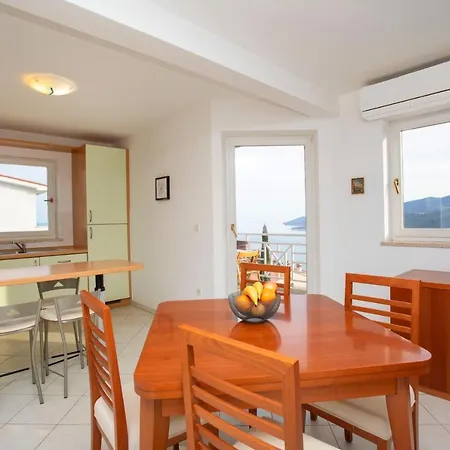 Sea View With Private Parking Place Appartement